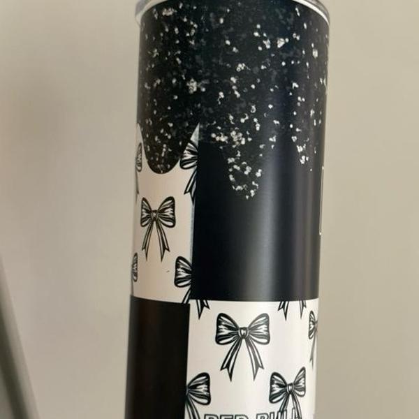 Black and white glitter effect 20oz tumbler for hot and cold drinks with lid and straw