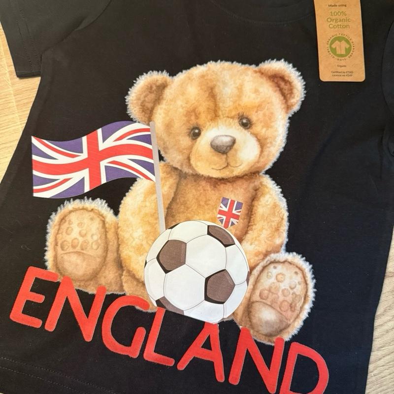 England football themed children’s t shirt personalised for boys and girls perfect to wear to watch the World Cup. Organic cotton