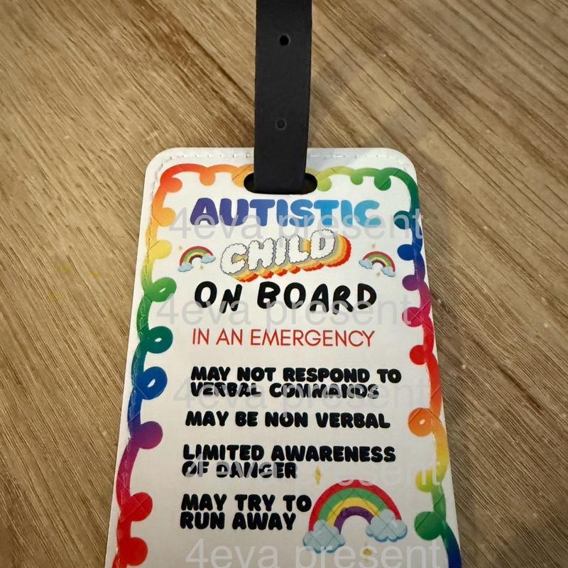 Leatherette Double-Sided Adjustable Strap Pram Pushchair Buggy Tags for Autistic Child Safety Autism Awareness Emergency Alert Sign Clear Indicator for Emergency Situations Simple Yet Effective Tools