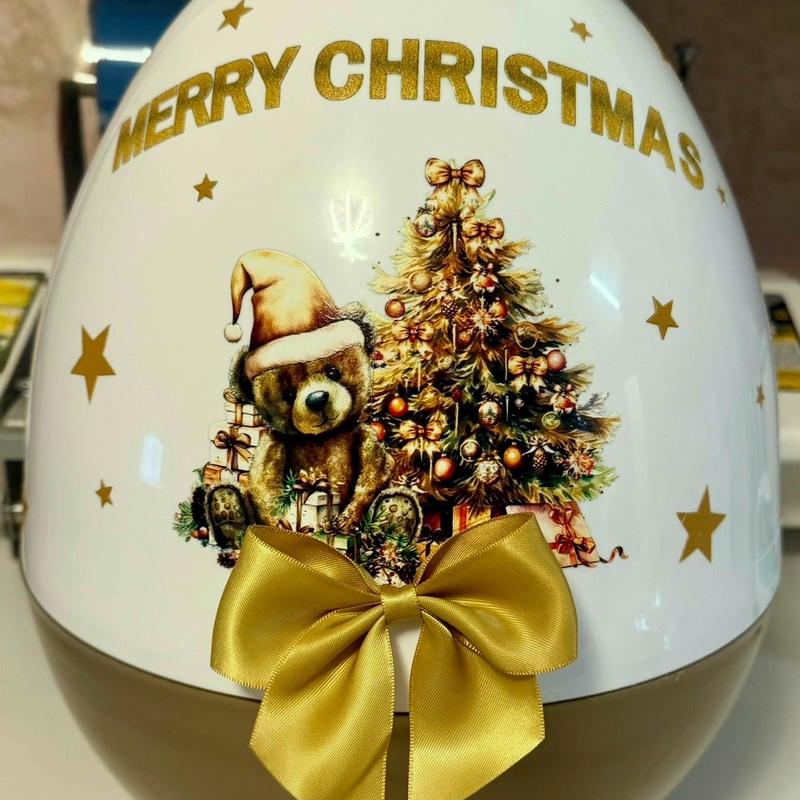 Personalised White and gold 16 inch jumbo egg perfect for filling with Christmas gifts
