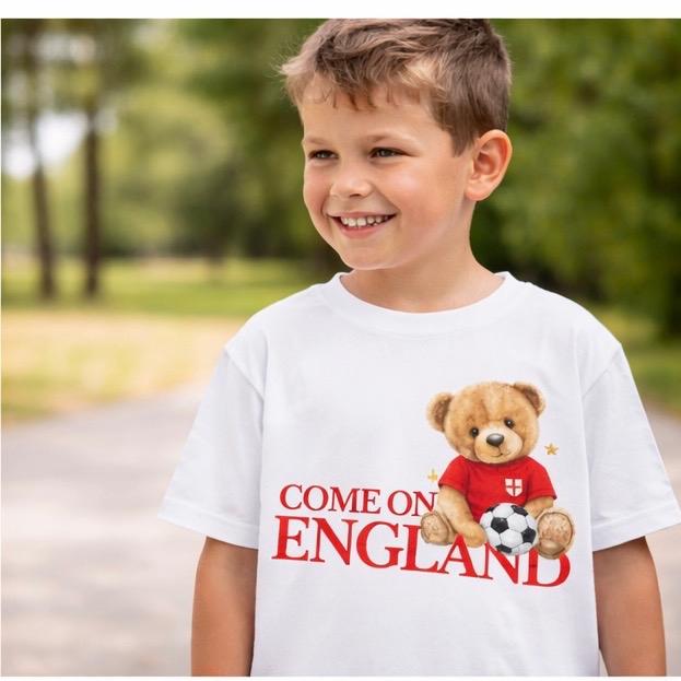 Come on England children’s football t-shirt with cute teddy bear. Football t-shirt to support the 2026 World Cup