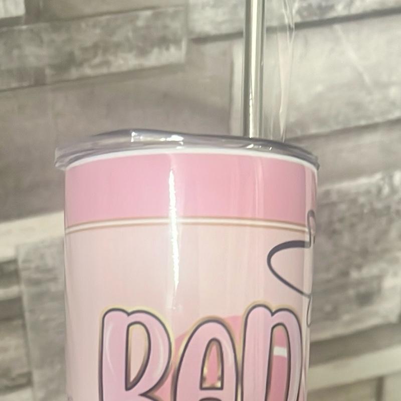 Personalised 20oz tumbler with lid and straw for hot and cold drinks