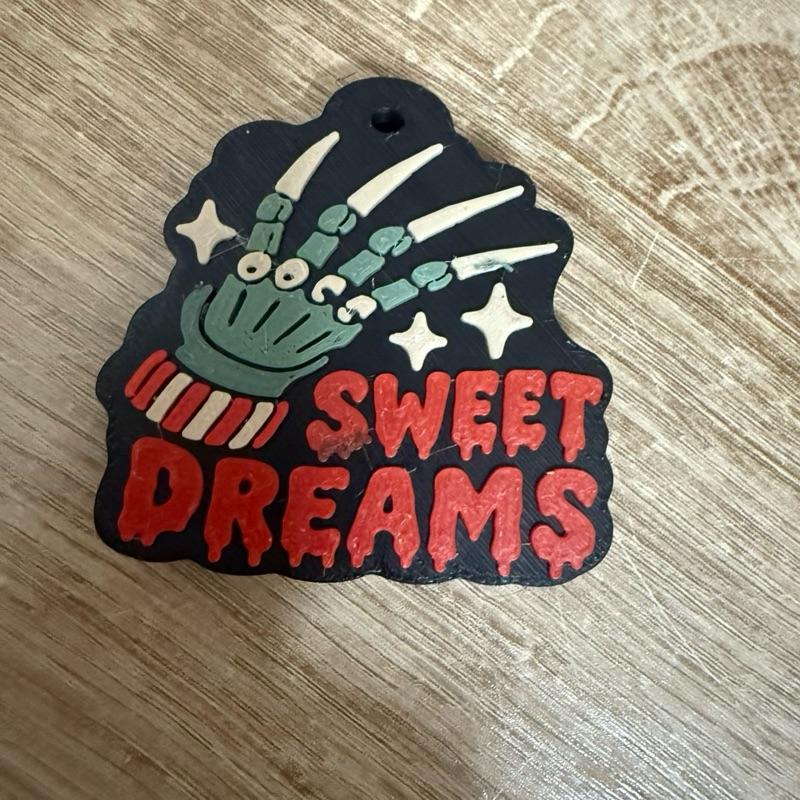 Can opener keyring, drinks can opener keyring, no one wants to break their nails or chip their nail varnish opening a can so these are perfect. Lots of different options, can all be added to a keyring, keychain